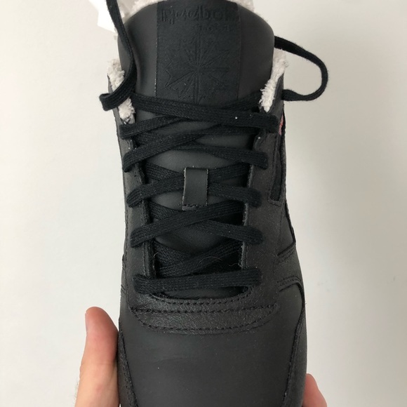 Reebok Shoes, Black, 10.5 Mens - Picture 4 of 9